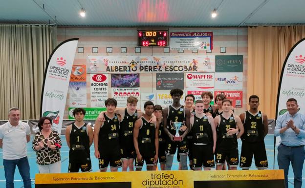 Imagen principal - El Campiña Sur consigue el subcampeonato del Trofeo Diputación de Badajoz