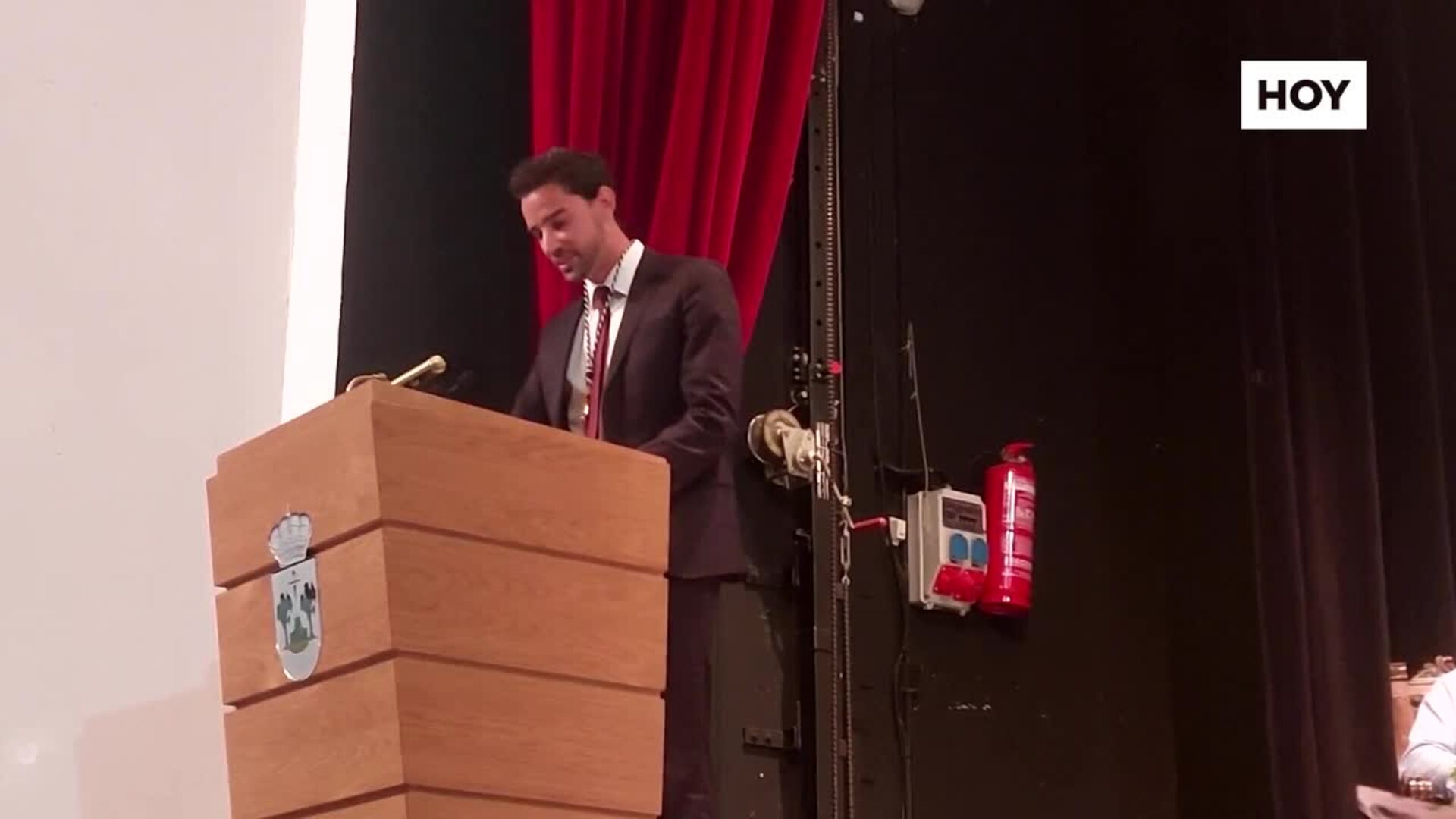 Álvaro Martín recibe el título de hijo Predilecto de Llerena