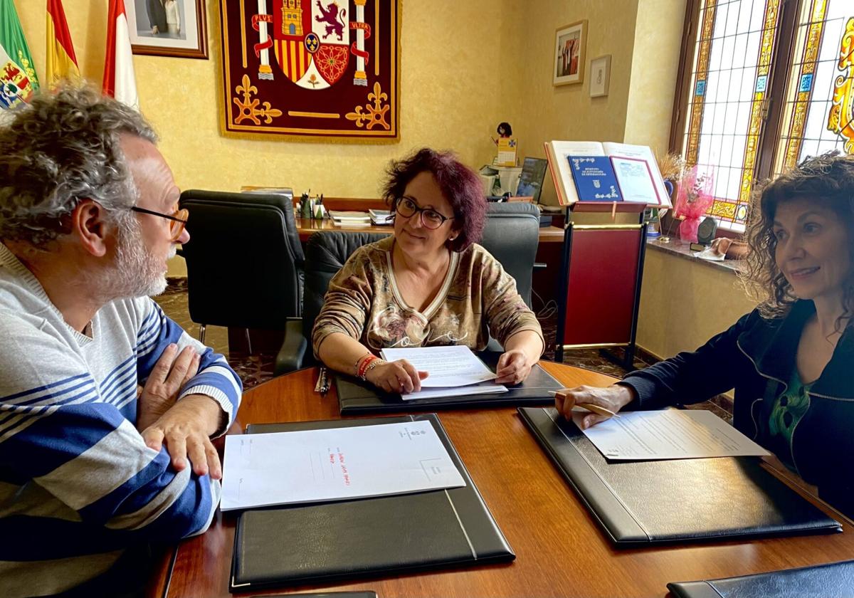 La familia Fernández-Grandizo dona documentos de un exiliado en México