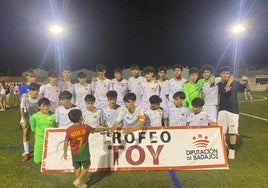 La Escuela de Fútbol 'Antonio Gómez' celebra el Trofeo Toy