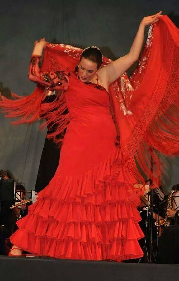 La bailaora Carmen María Reluz trae a Llerena al artista Paco Candela