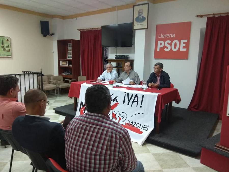 Rueda de prensa del PSOE comarcal