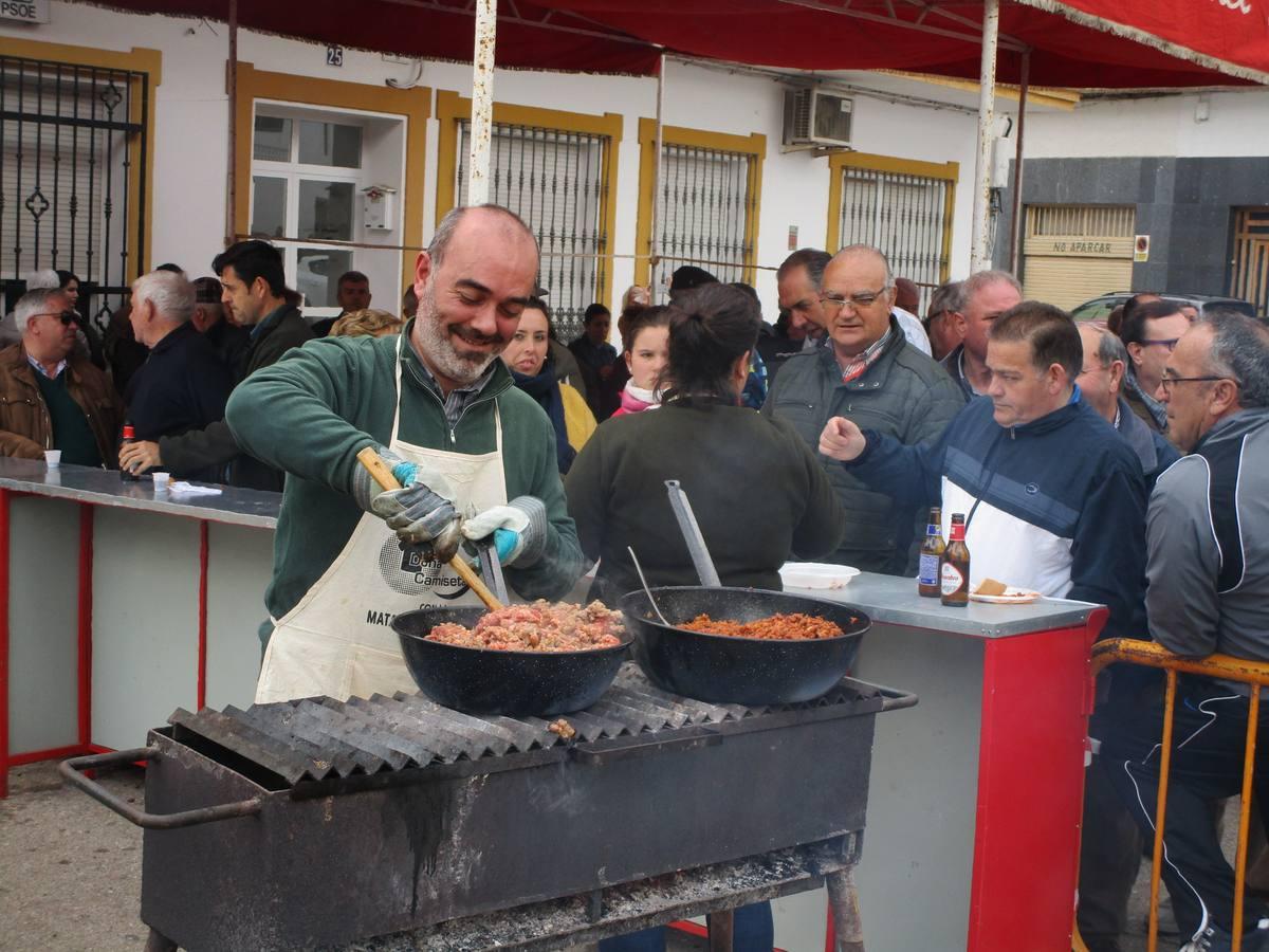 Se sirvieron las migas por la mañana y las pruebas de los cochinos a mediodía