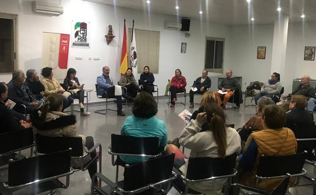 Una de las reuniones mantenida en su sede 