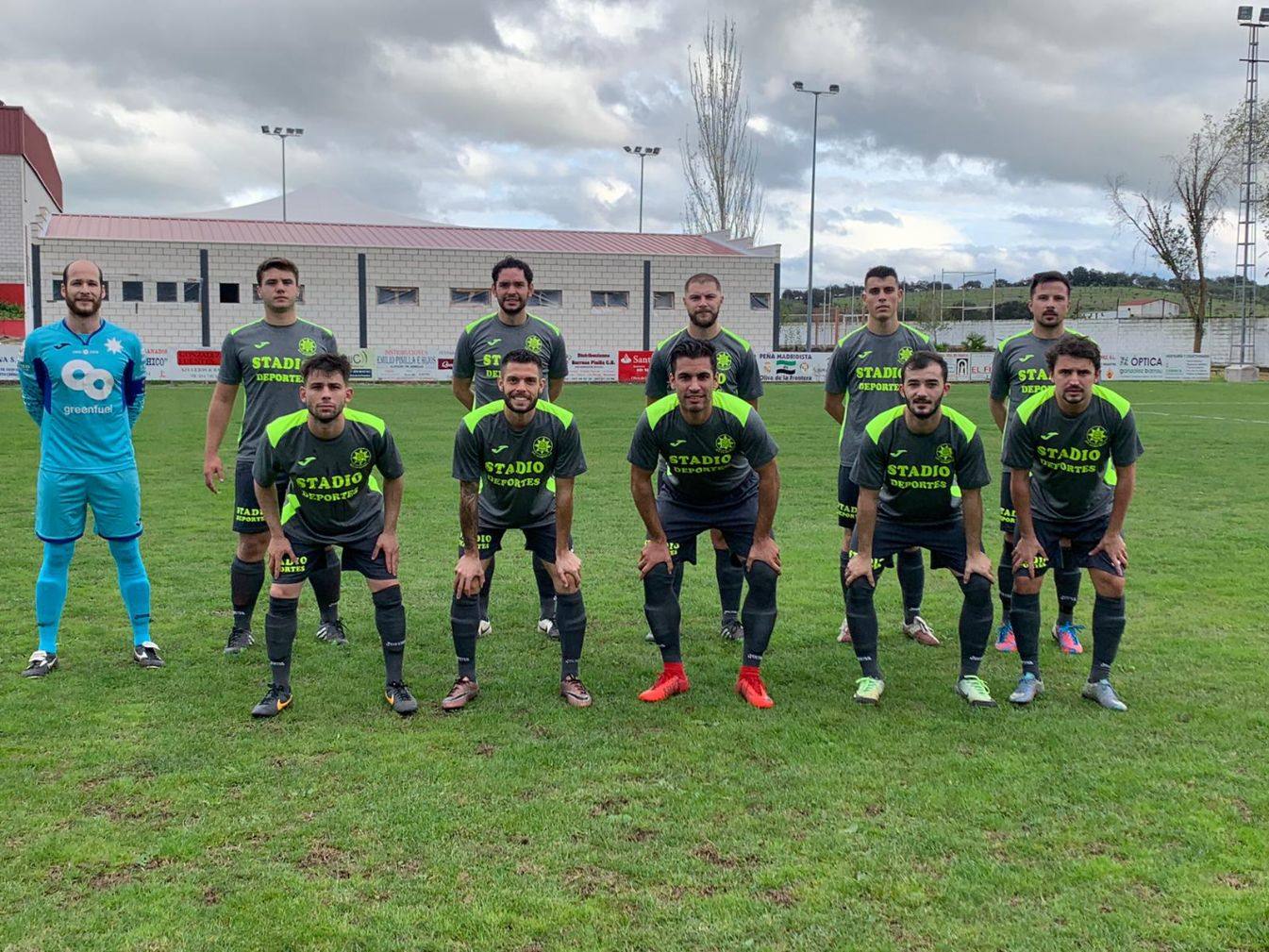 Once inicial de la Estrella en Oliva de donde salieron derrotados 