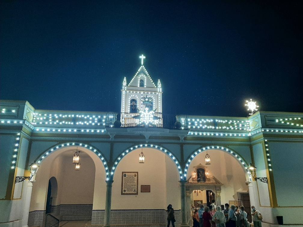 Nueva iluminación del patio de la Virgen de la Estrella 
