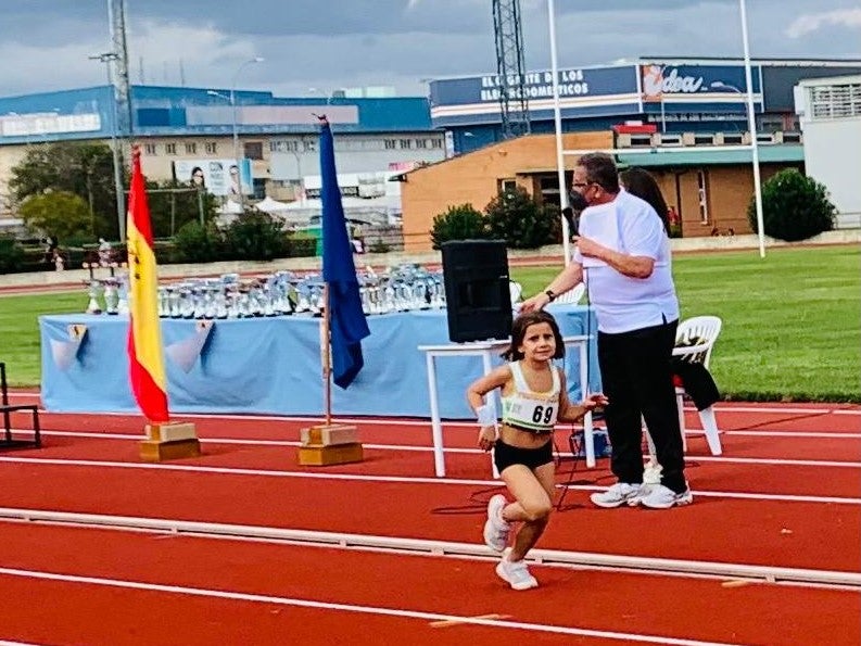 Los peques se lo pasaron en grande y se vinieron cargados de trofeos