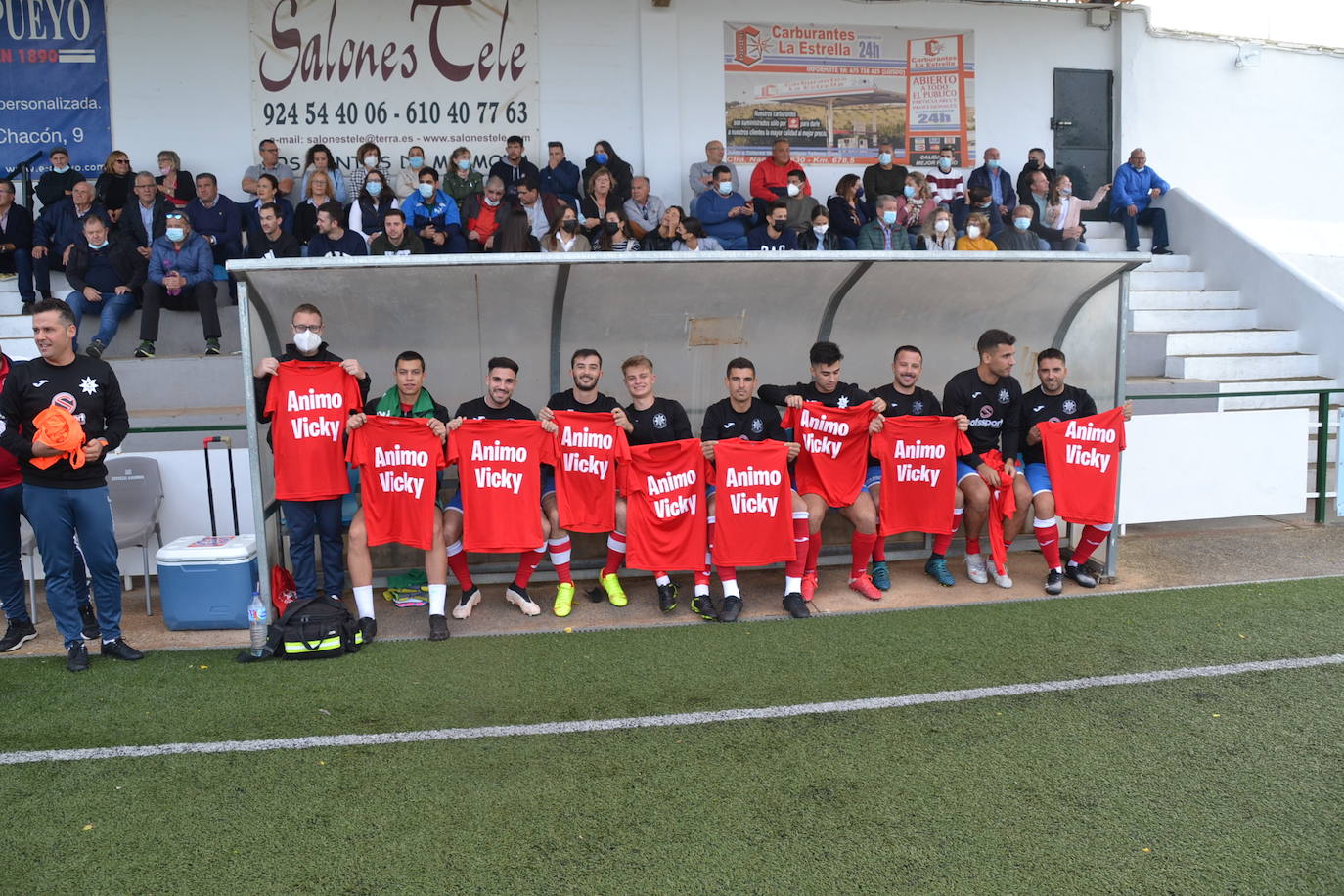 Desde el banquillo...tambien ánimo Vicky 