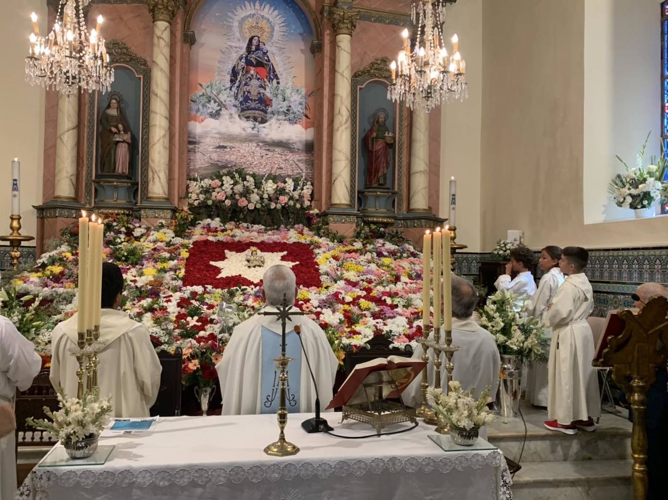 Imagen de la Virgen de la Estrella durante las Fiestas Patronales 