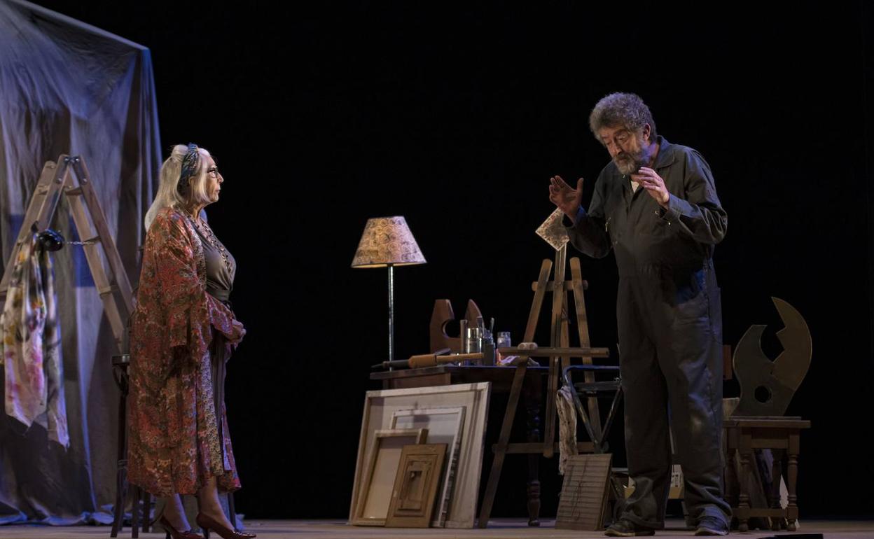 Representación de la obra teatral 'Gloria Nacional' 
