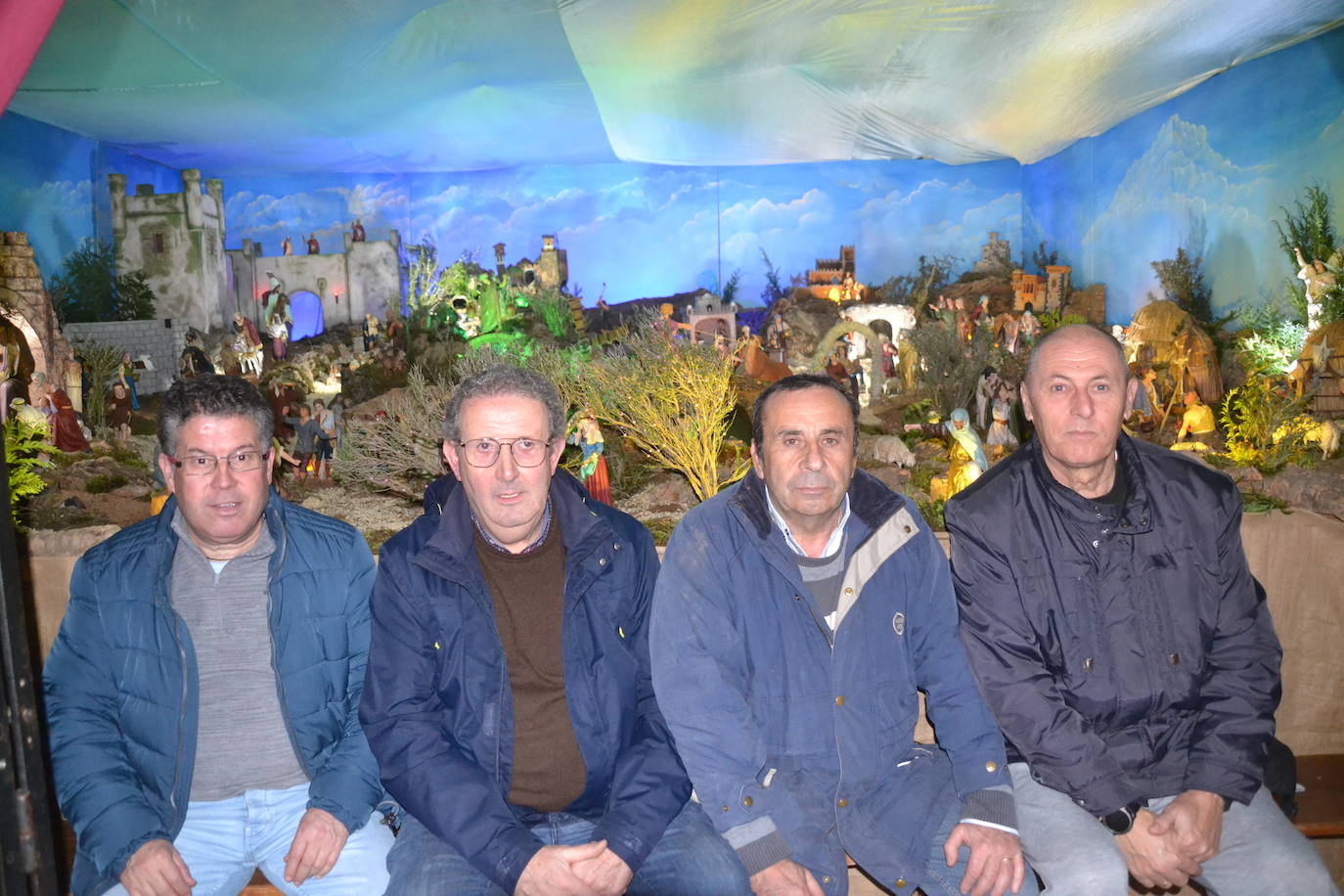Algunos de los belenistas voluntarios 