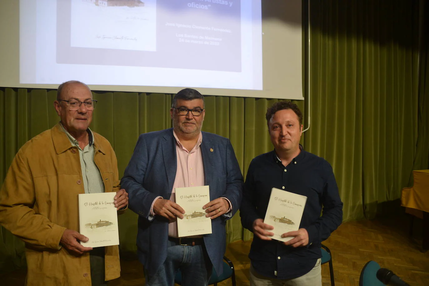 El libro ha sido editado por la Diputación de Badajoz