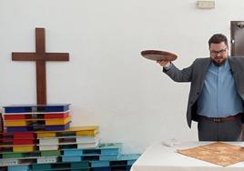 El pastor en la consagración del pan y el vino