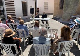 Presentación del primer libro de María Sánchez Mena