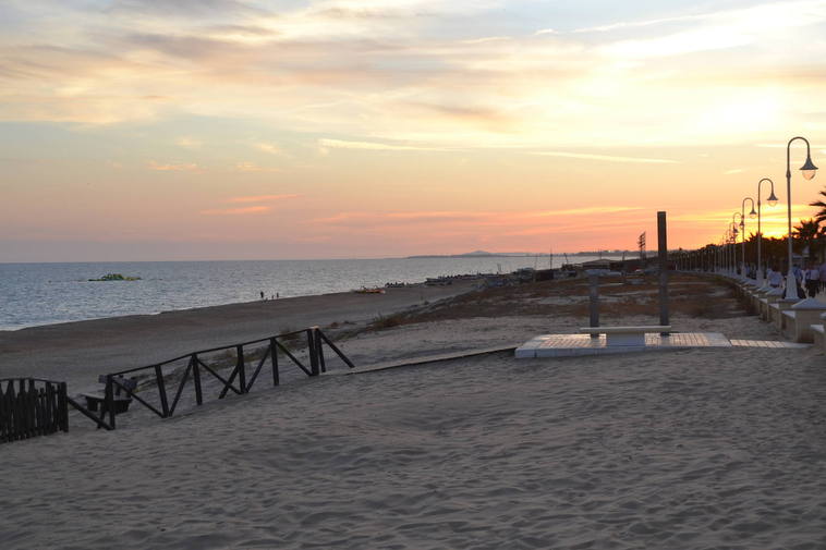 Algunos verán el atardecer de este sábado en alguna playa