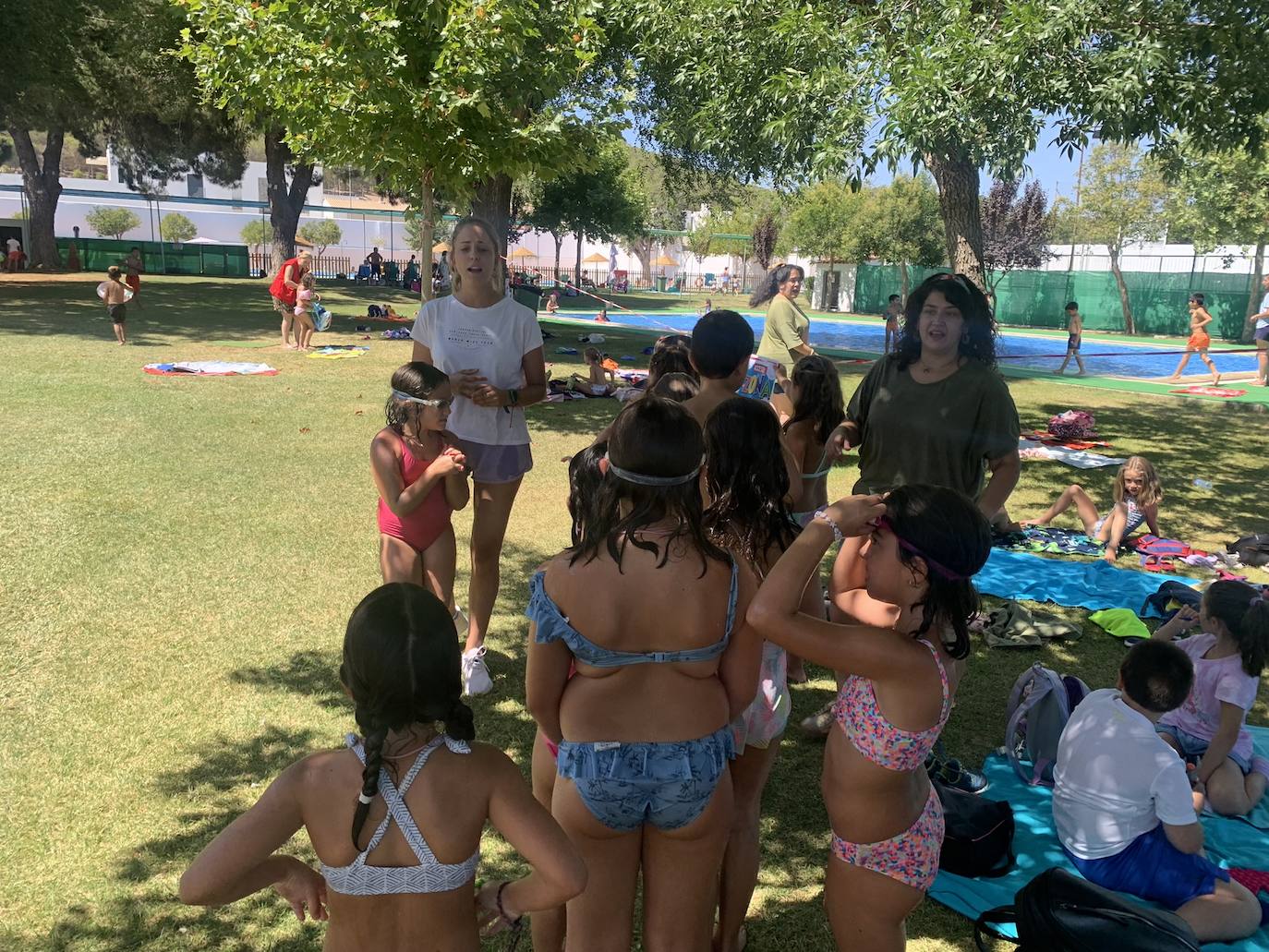 Niños en el campamento