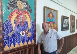 Sanfelix junto a una de las meninas homenaje a Cotrina