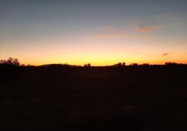 El sol se esconde y sigue el calor