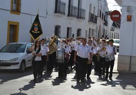 El maestro arrabal al frente de la Banda de Los Santos