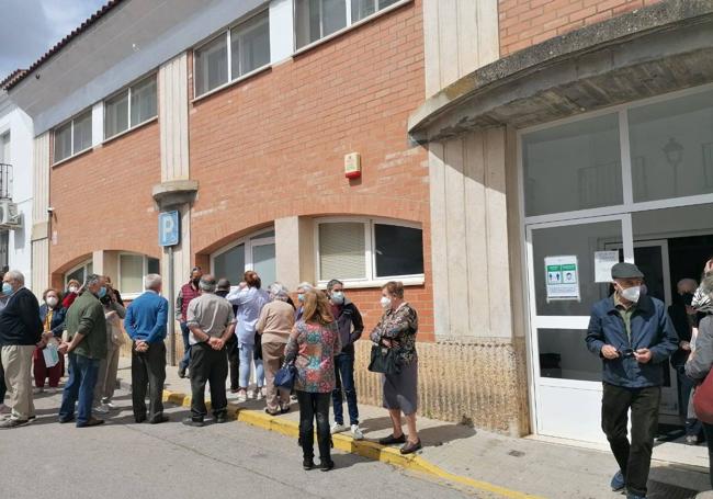 Exterior del centro duran te una campaña de vacunación