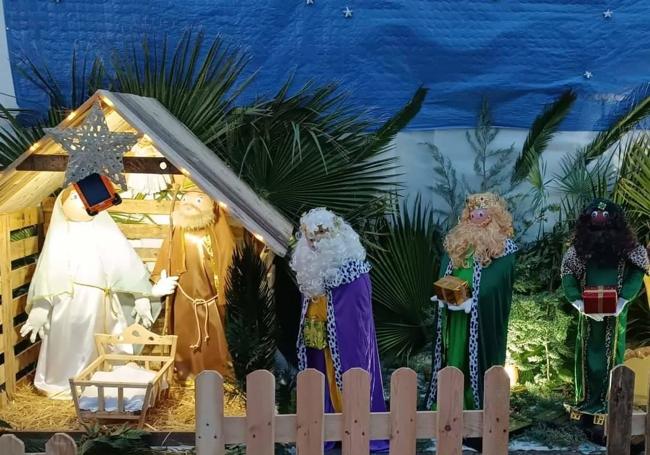 Un detalle de los adornos en la calle San Bartolomé