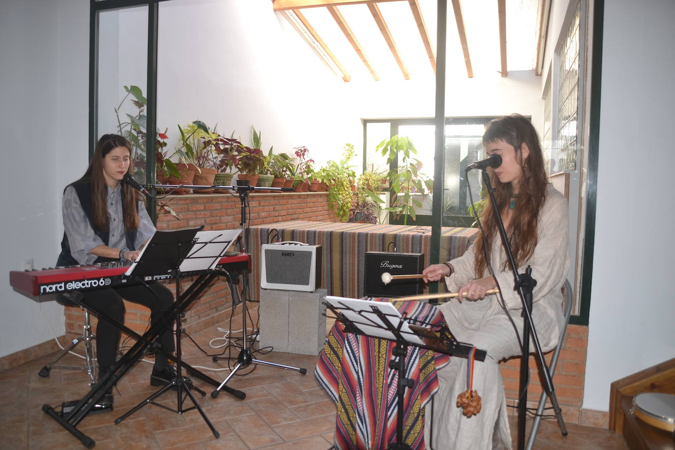 Voces e instrumentos sincronizados