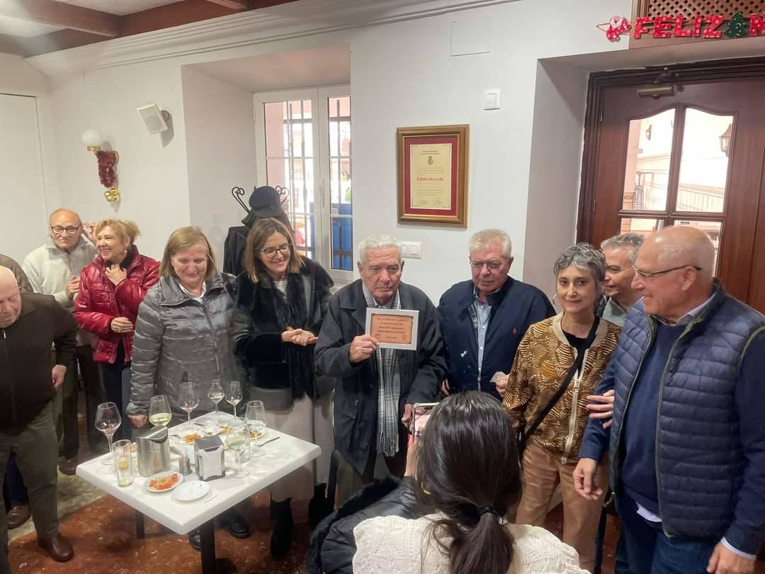 Entrega de la placa