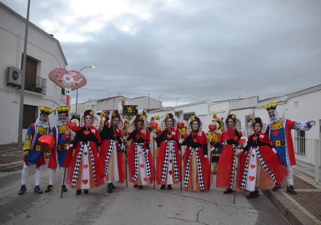 Rey de corazones y su corte