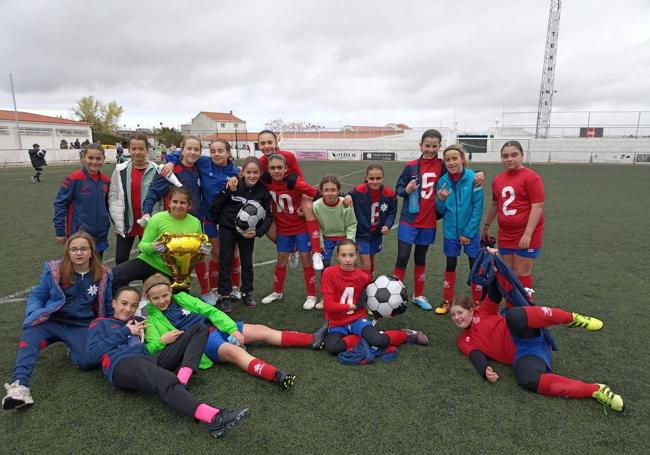 Felices tras u vivtoria