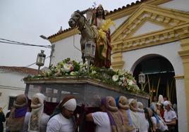 Con una brillante y novedosa procesión de la Burrita, comienza la Semana Santa