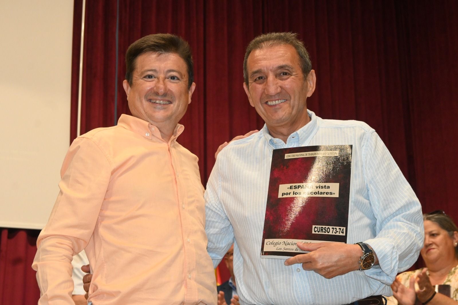 Mané Reyes y el alumno José Montaño