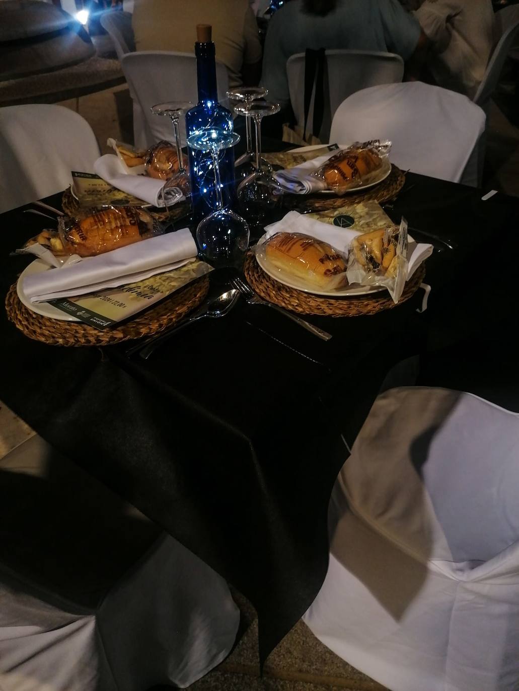 Mesa motada para la II Cena de la Vendimia