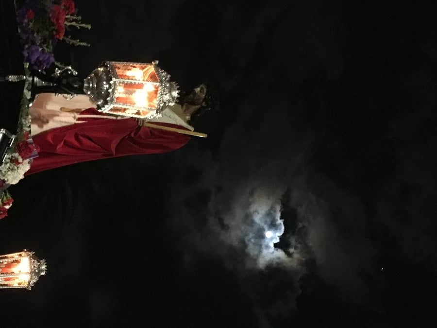 El Hecce Homo en noche de luna y nubes