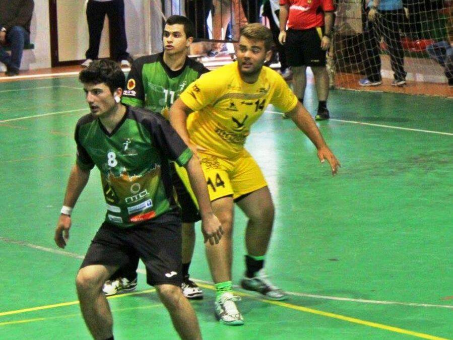 Abel Farrona en pleno partido