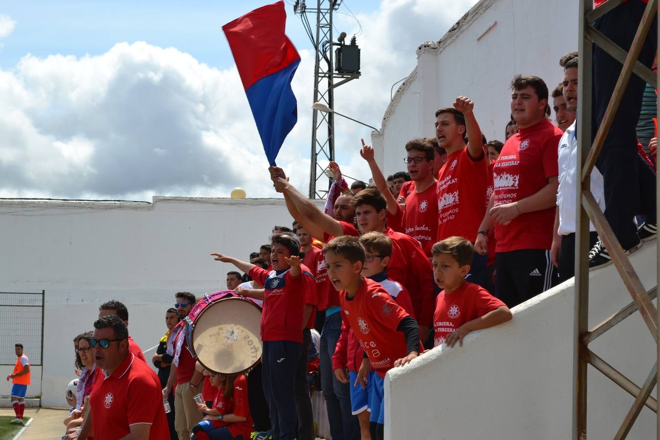 La Estrella contará con centeneras de aficionados que la animarán.