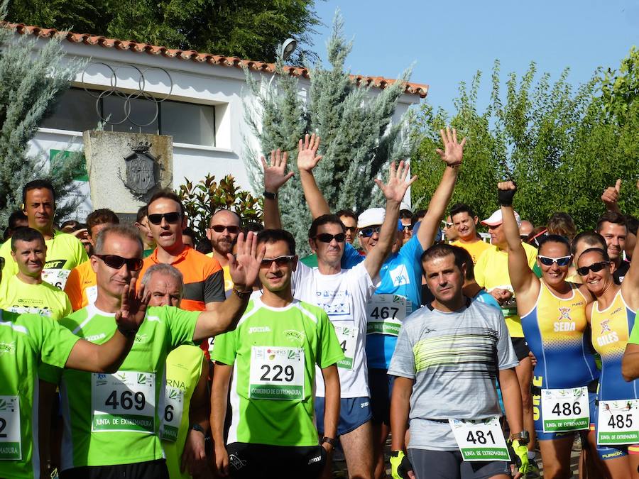 Instantes antes de la salida de la IV edición del Duatlón Fiesta de la Vendimia. Foto 2016 Loren