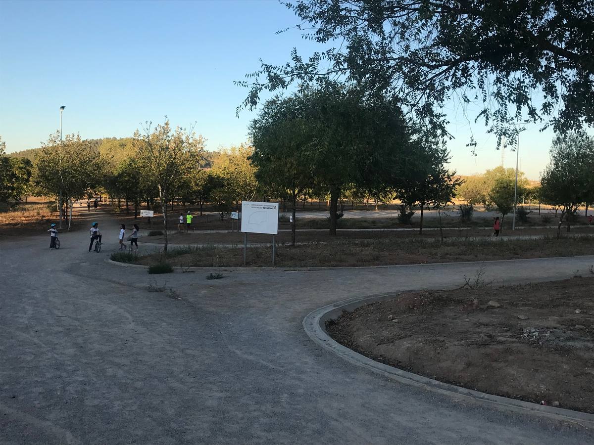 El Footing es una de las zonas nuevas que se han iluminado y que provoca un aumento de la inversión según el equipo de gobiberno HOY