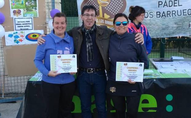 Imagen principal - Campeonas, finalistas y consolación, 2ª Femenina 