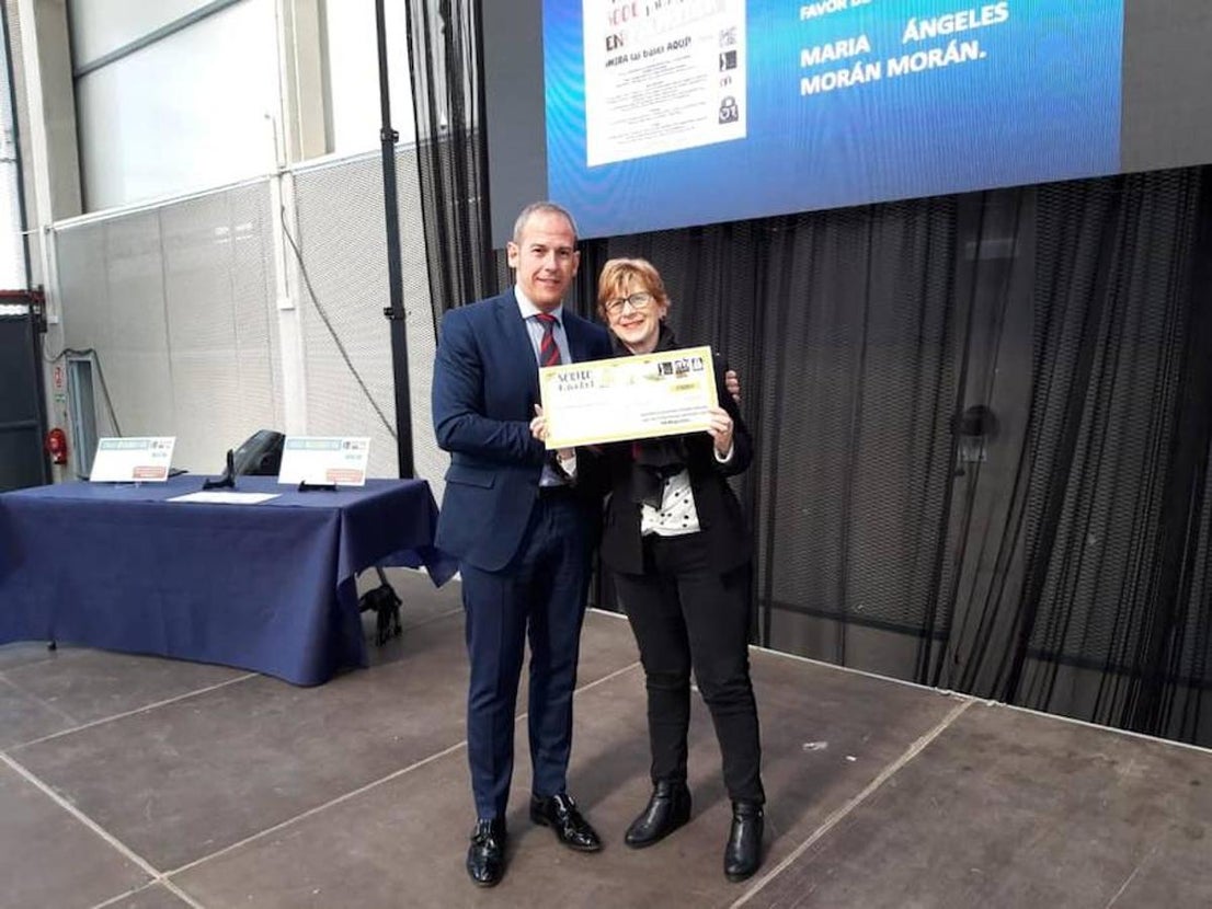 Entrega de premios de la rifa y los concursos de Navidad