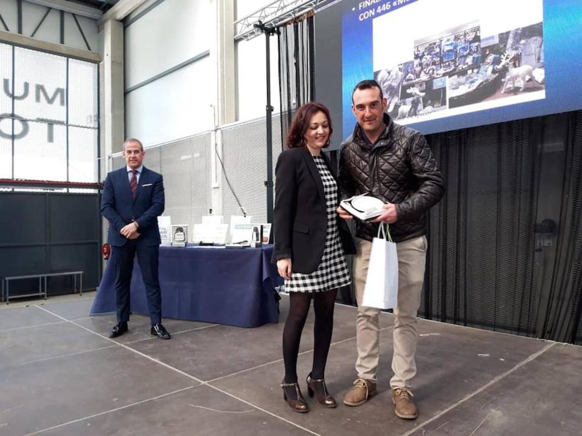 Entrega de premios de la rifa y los concursos de Navidad