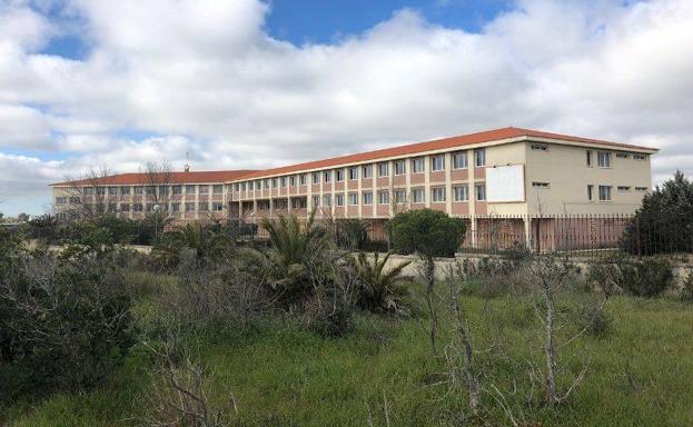 El pleno del Ayuntamiento aprueba la segregación de una parcela para facilitar la construcción de un centro sociosanitario