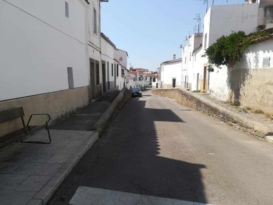 La obra mantendrá los emblemáticos muros de la calle Agapita. 