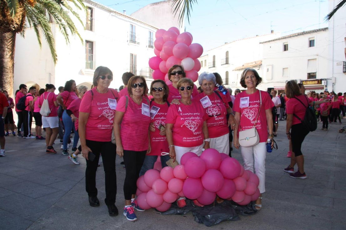 El 6 de octubre se celebró la V Marcha Rosa Contra el Cáncer de Mama de Malpartida de Cáceres, organizada por la junta local de Malpartida de Cáceres de la AECC, con la colaboración del Ayuntamiento de la localidad. Tras la marcha los asistentes disfrutaron de una degustación de migas, elaboradas por Juan García y voluntarias. Finalizaron con una exhibición de zumba y bodycombat.