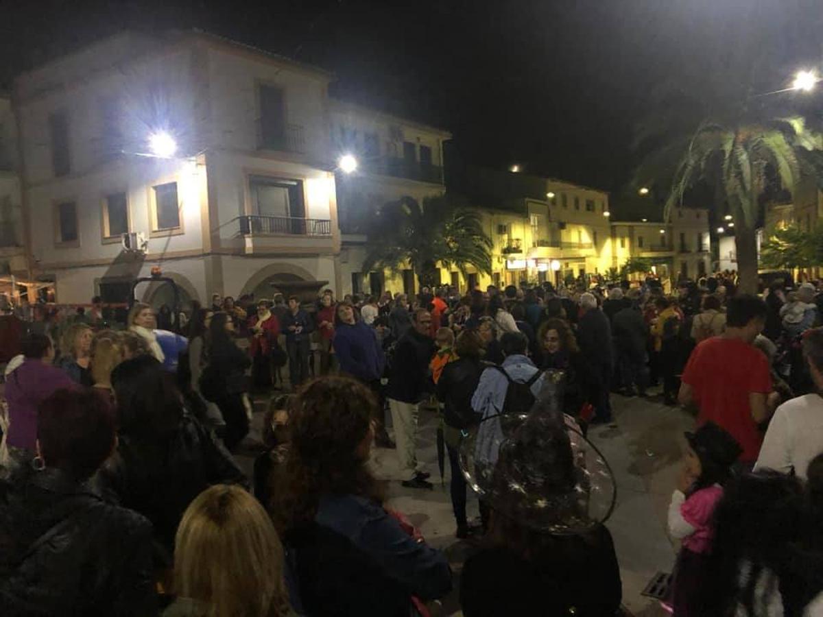 La ruta finalizó con una castañada popular.
