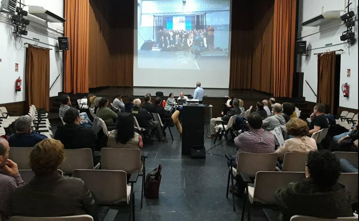 Reunión con los empresarios.