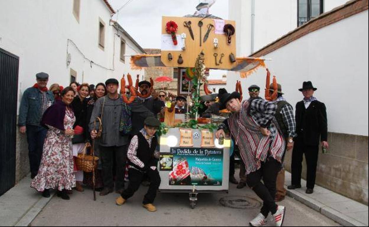 Uno de los carros de la patatera que desfilaron en el concurso del año pasado.