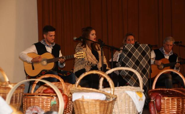 '4 al compás' llevaron a cabo varias intervenciones durante la gala. 