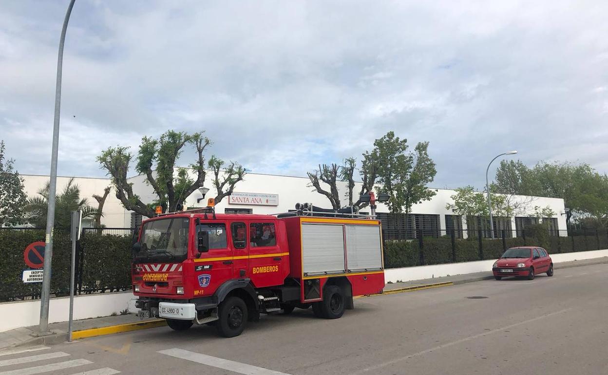 Labores de desinfección en la residencia de mayores. 