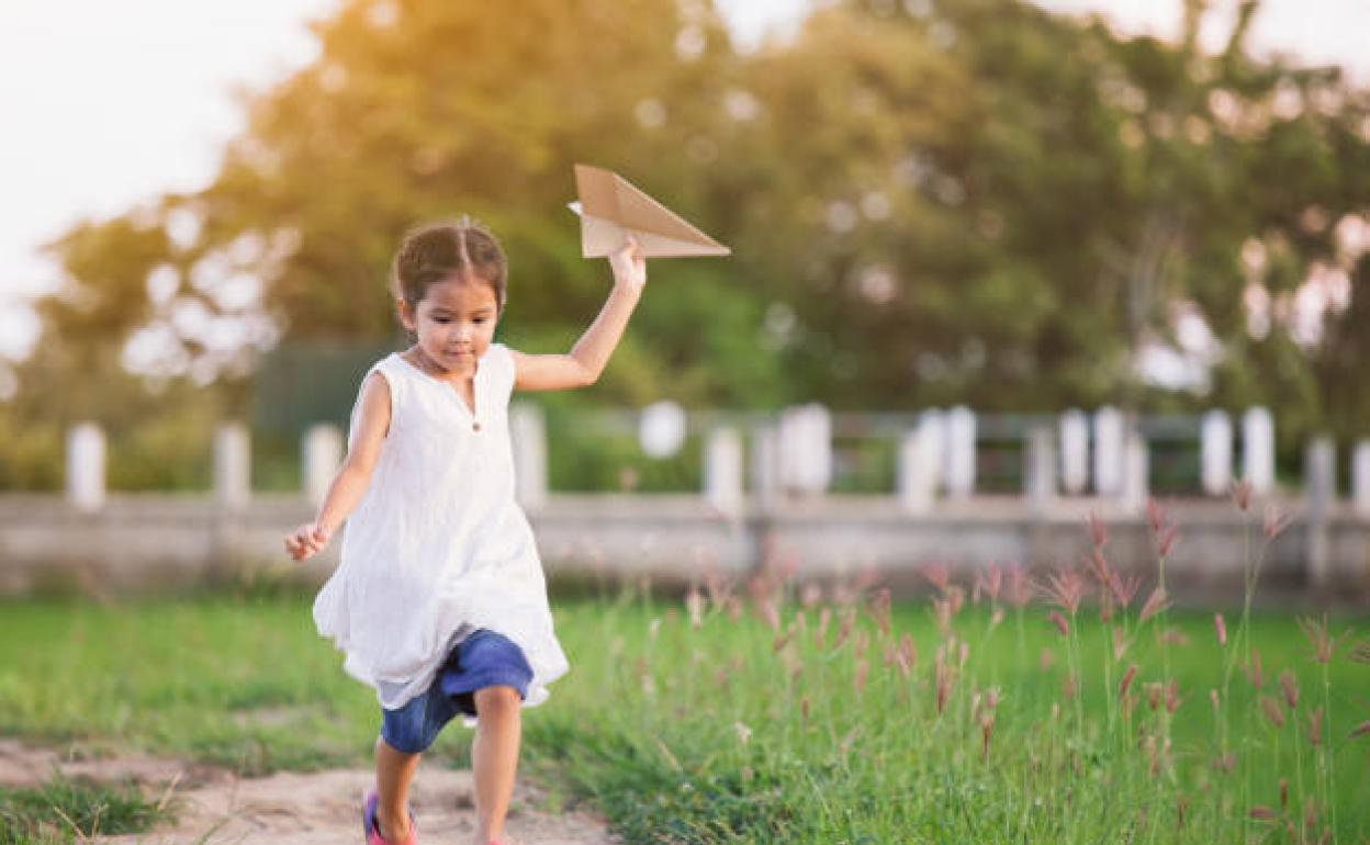 Tras todo este tiempo de aislamiento social, los niños malpartideños podrán salir de casa una hora al día. 