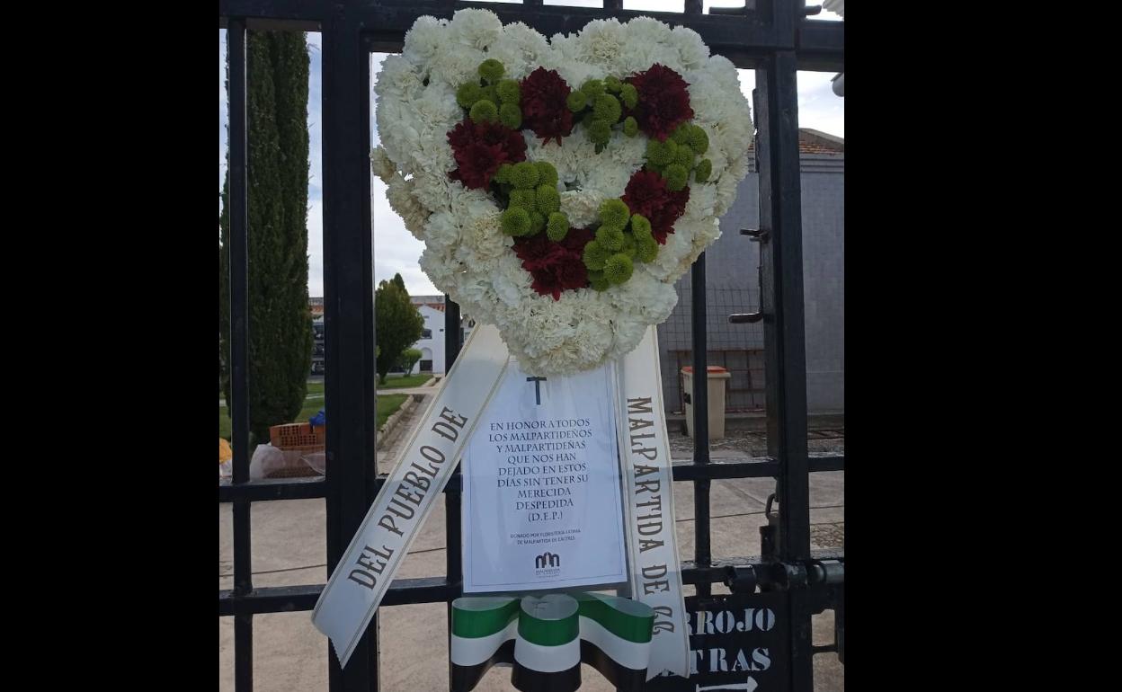 Centro donado por Floristería Fátima. 